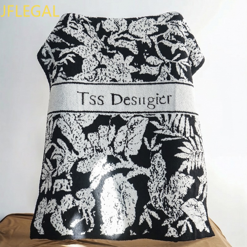 Vintage Black Flower Letter Th - Home Office 365 recension och pris