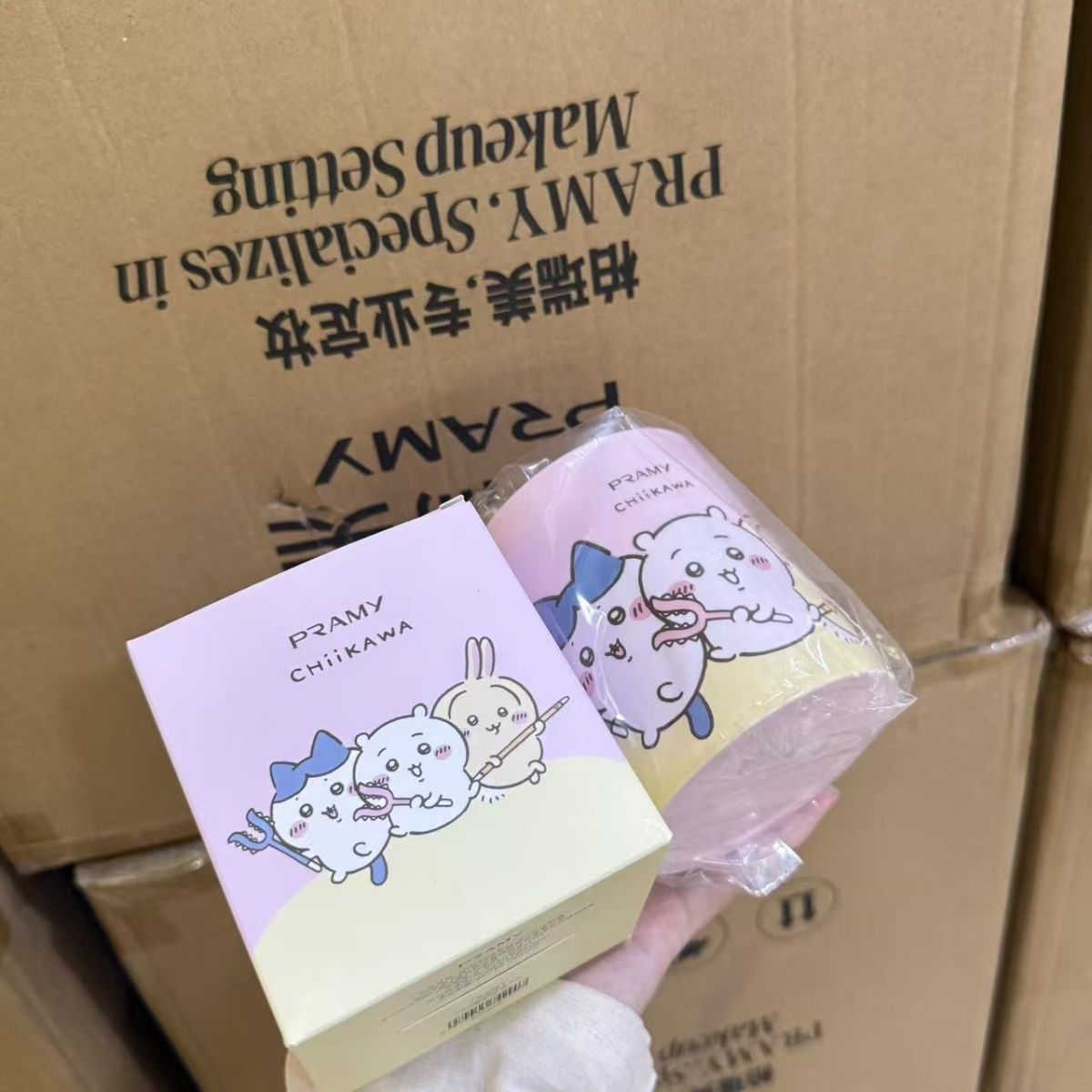 Chiikawa Co Branded Makeup Bru - Pen Holder Organizer recension och pris